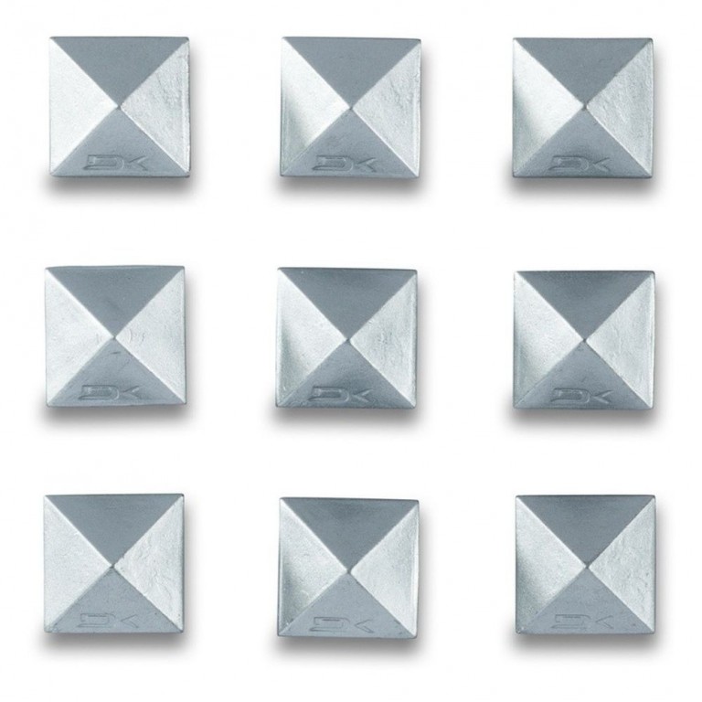 Dakine - Pyramid Studs Snowboard Stomp Pad - Zero G Chamonix