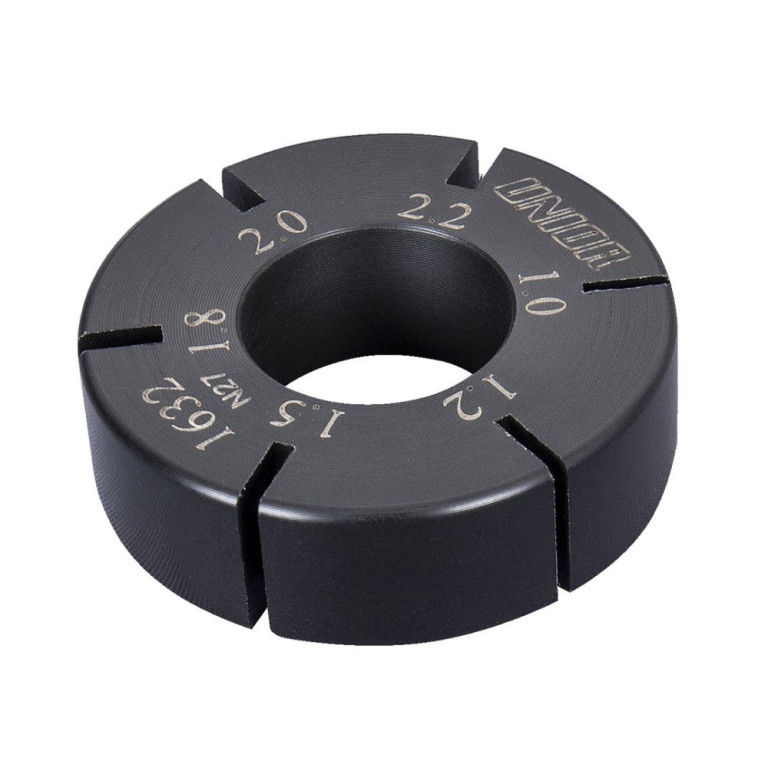 Flat spoke holder