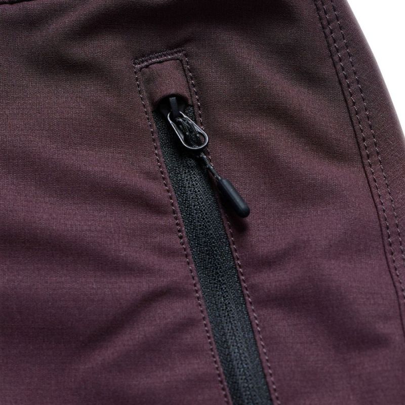 W Lilium Pro Short