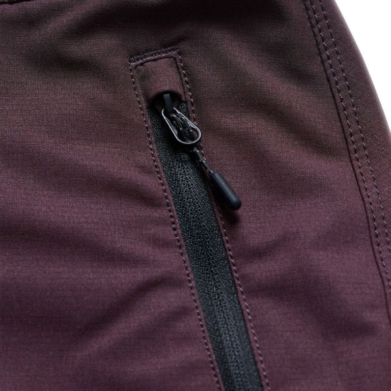 W Lilium Pro Short