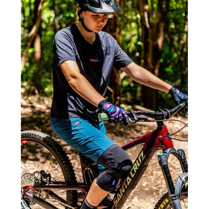 W Trail Shorts